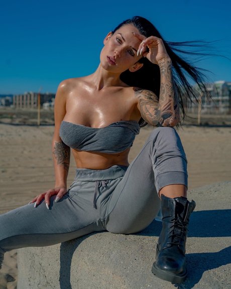 Kayla Lauren