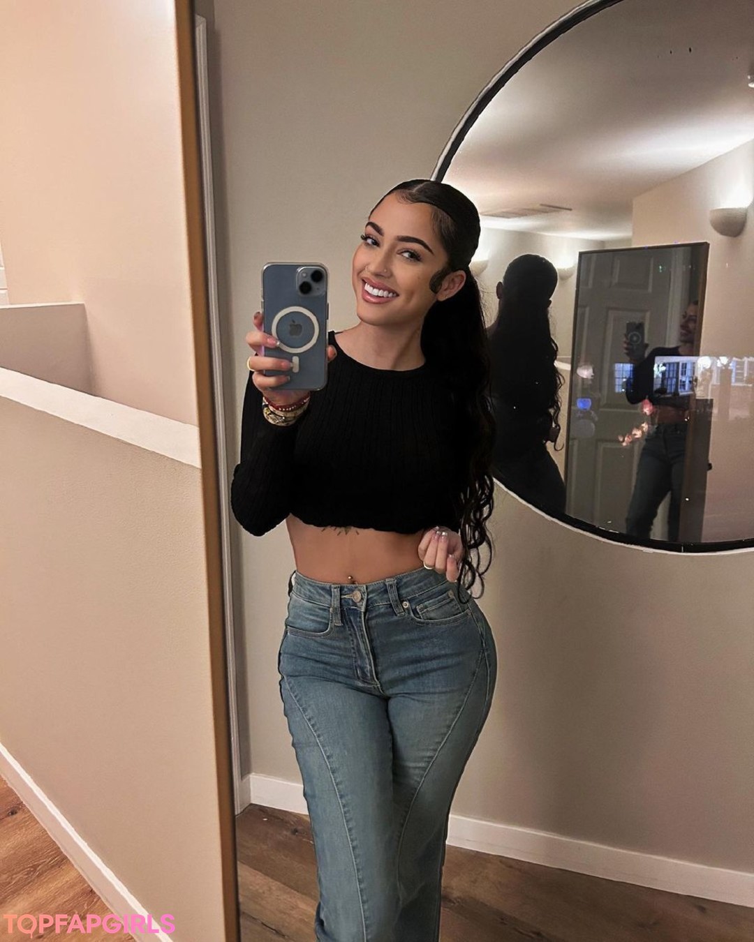 Nahá fotka uniklých OnlyFans od Malu Trevejo #892