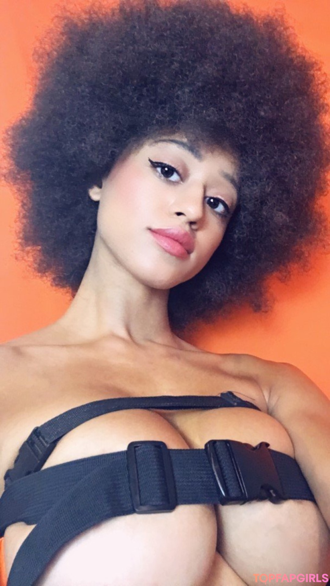 Nahá fotka uniklých OnlyFans od Stormi Maya #160