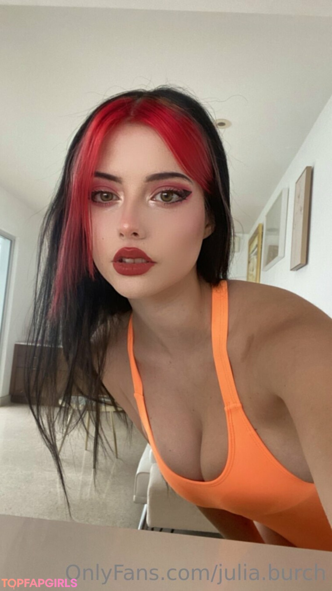 Nahá fotka uniklých OnlyFans od Burch Twins #2269
