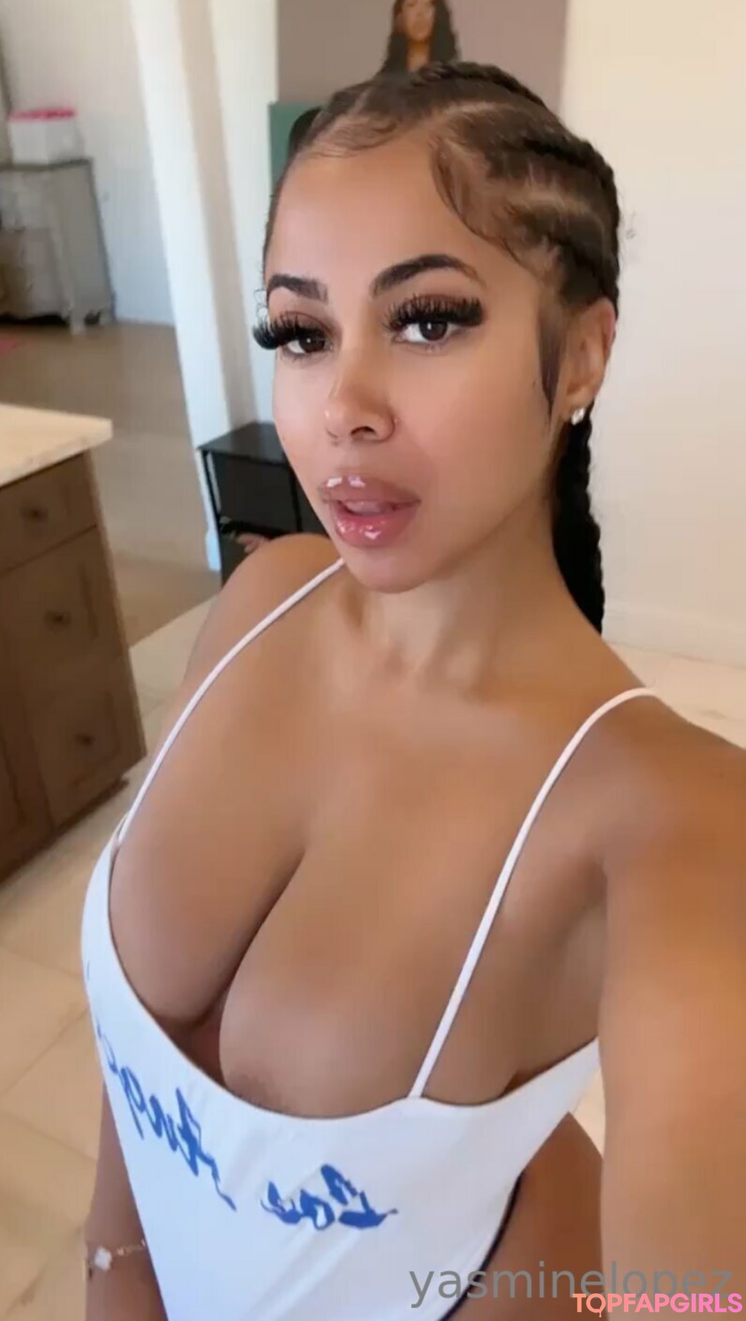 Nahá fotka uniklých OnlyFans od Yasmine Lopez #310