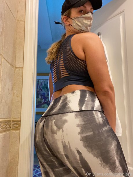 Joslyn Jane