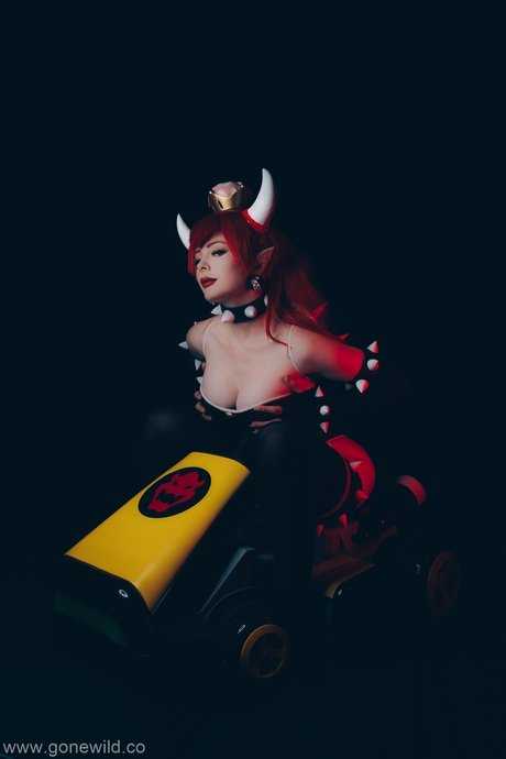 Jenna Lynn Meowri