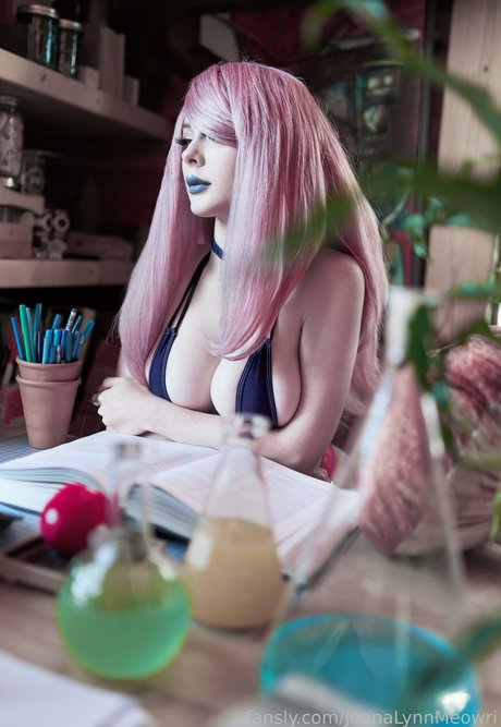 Jenna Lynn Meowri