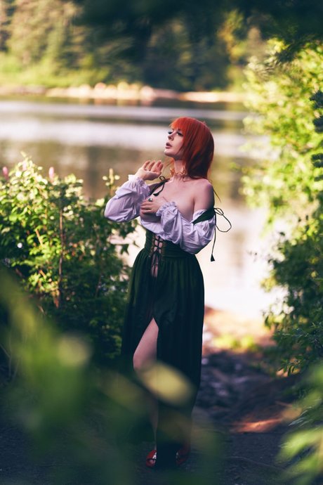 Jenna Lynn Meowri