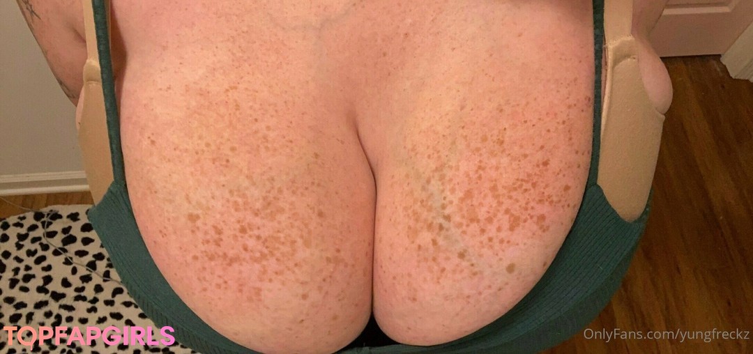 Nahá fotka uniklých OnlyFans od Yungfreckz #435