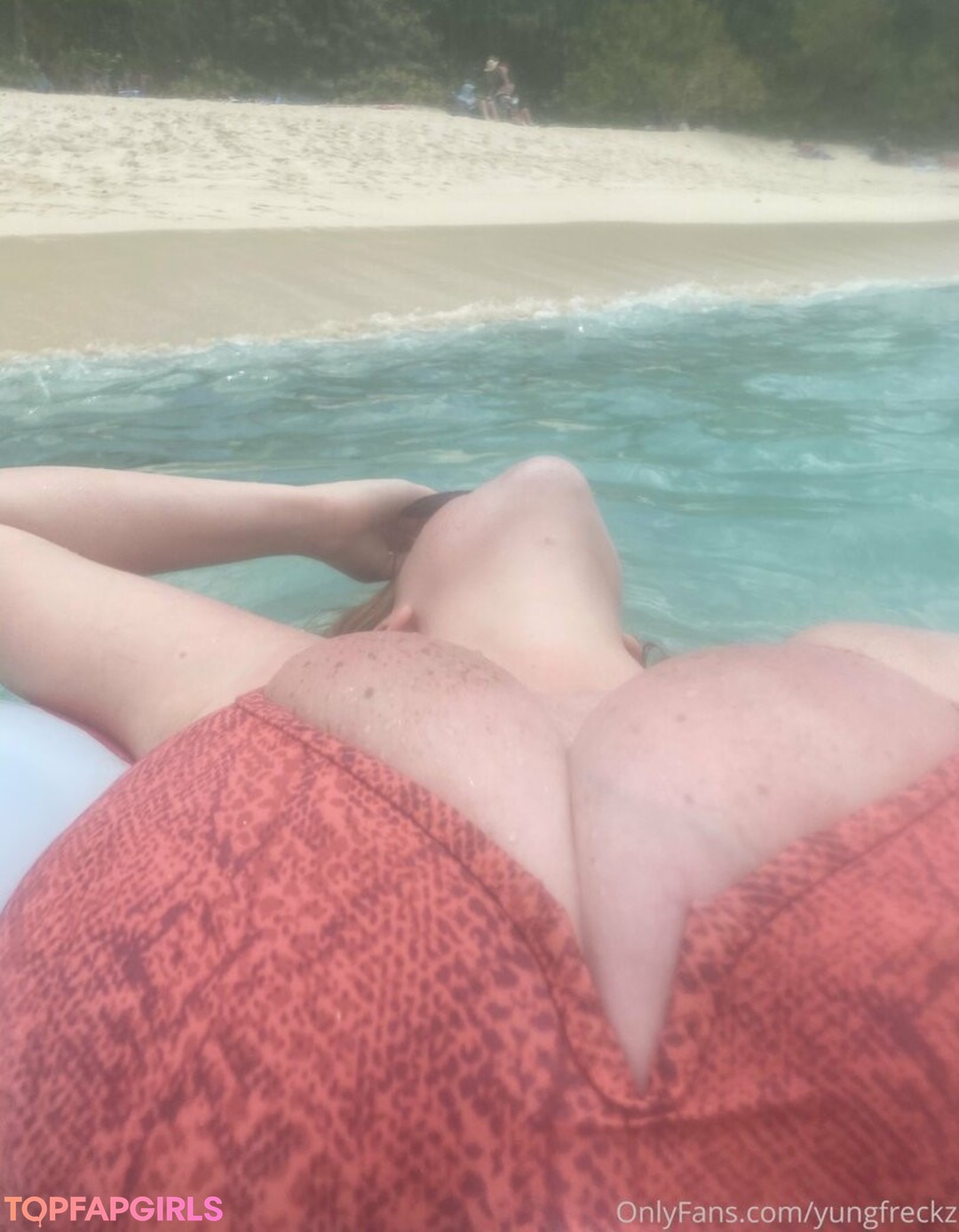 Nahá fotka uniklých OnlyFans od Yungfreckz #659