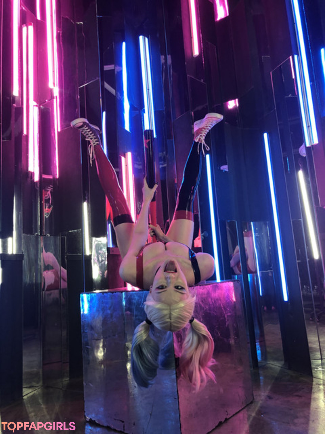 Обнаженная фотография утечки OnlyFans от Tniwe #713