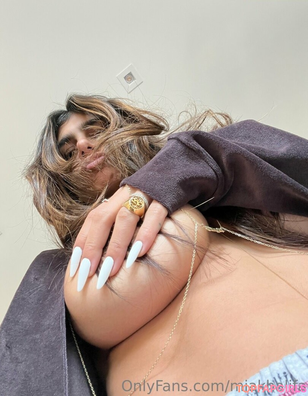 Nahá fotka uniklých OnlyFans od Mia Khalifa #1879