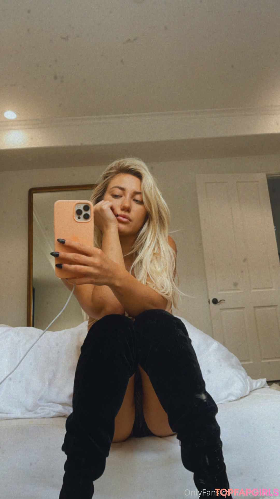 Nahá fotka uniklých OnlyFans od Stefanie Knight #451