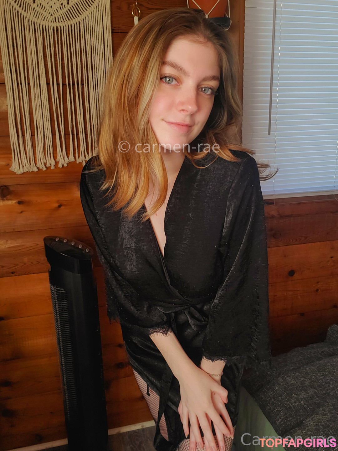 Nahá fotka uniklých OnlyFans od Carmenrae #1075
