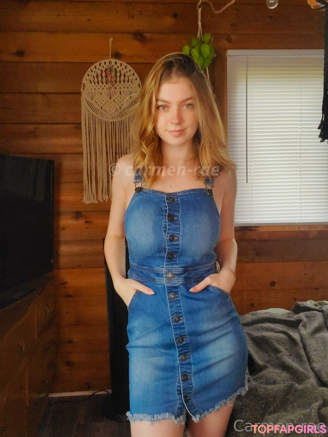 Nahá fotka uniklých OnlyFans od Carmenrae #1962
