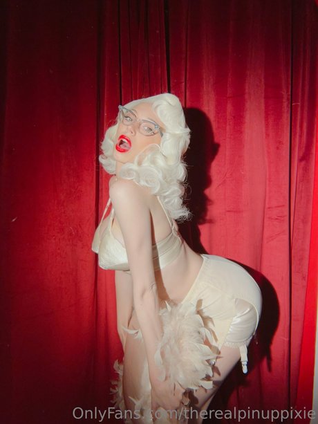 Pinuppixie