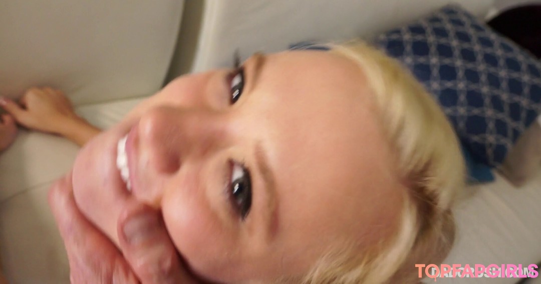 Nahá fotka uniklých OnlyFans od Bailey Brooke #417
