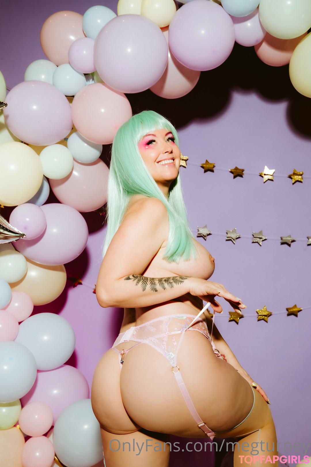 Nahá fotka uniklých OnlyFans od Meg Turney #1017