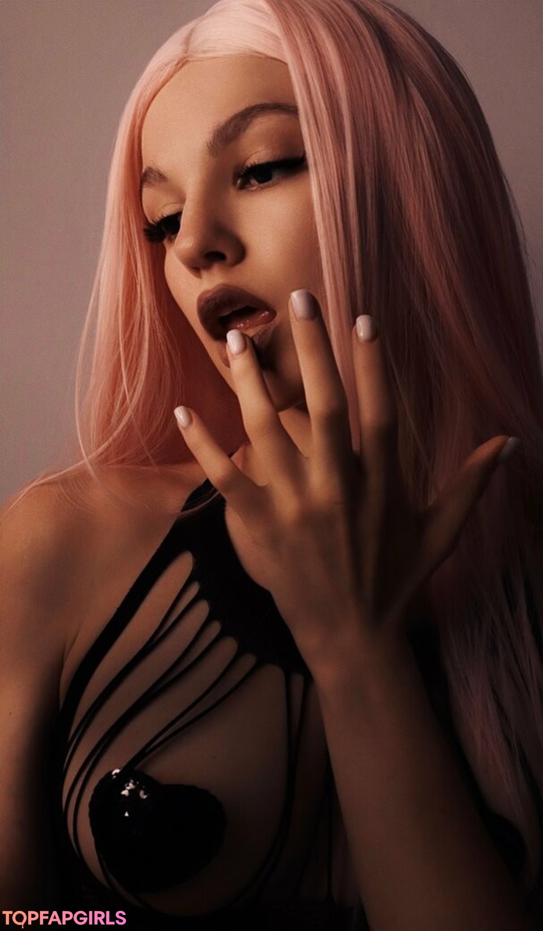 Nahá fotka uniklých OnlyFans od Soly Asmr #1707