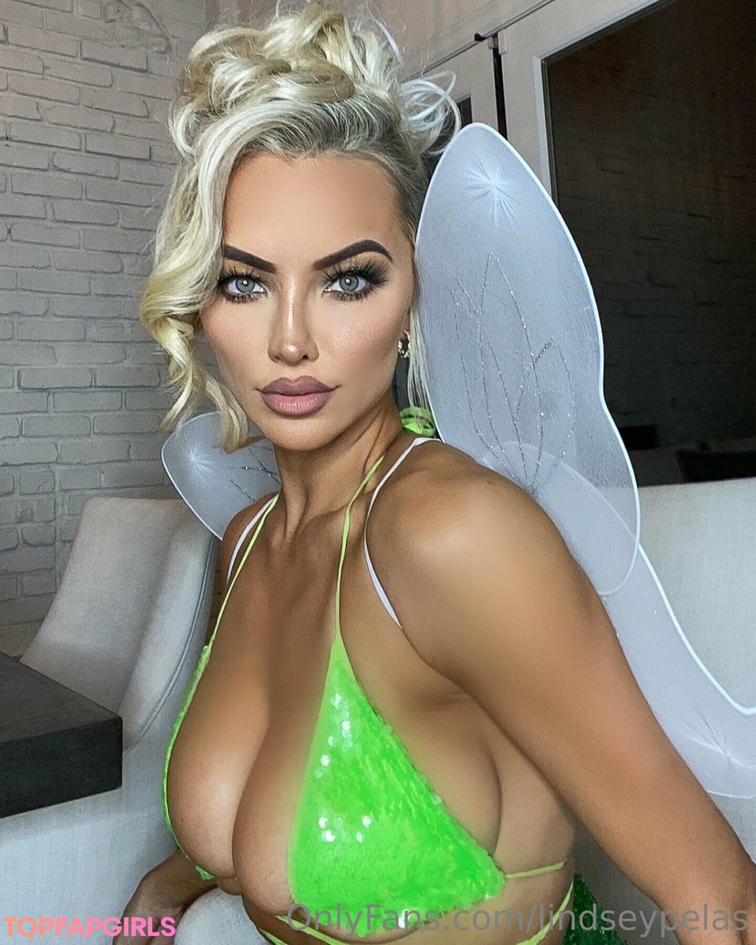 Nahá fotka uniklých OnlyFans od Lindsey Pelas #478