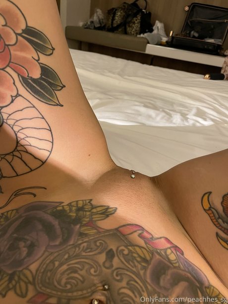 Nahá fotka uniklých OnlyFans od Peachhes Sg