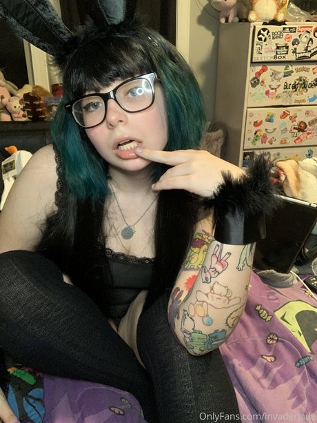 Invader jade