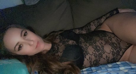 Nagie wyciekłe zdjęcie OnlyFans od Sahara Summer