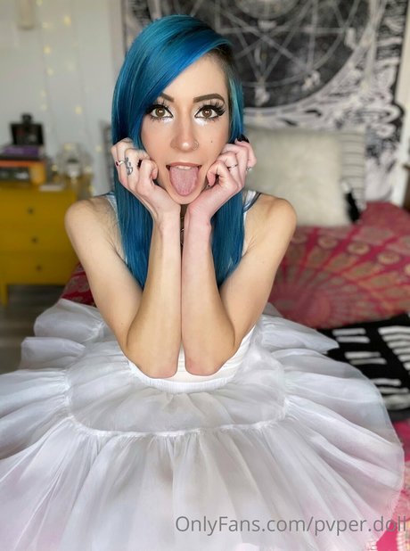 Paper doll