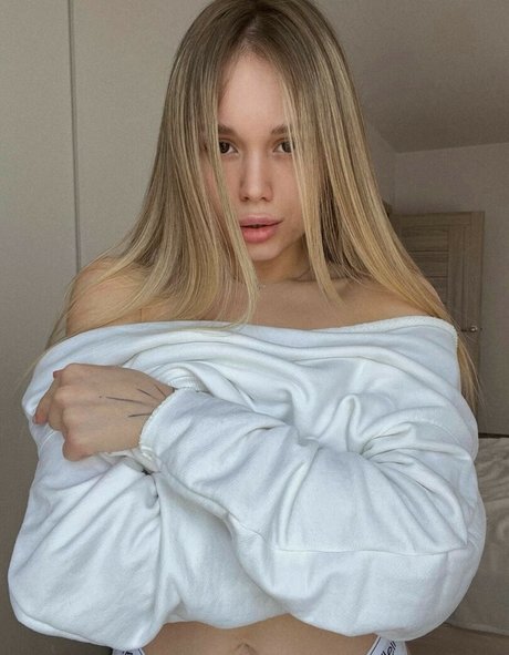 Nahá fotka uniklých OnlyFans od Allinika