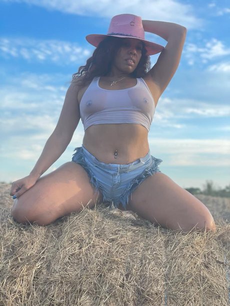 Обнаженная фотография утечки OnlyFans от Msraven