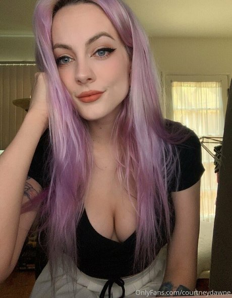 Courtney Dawne