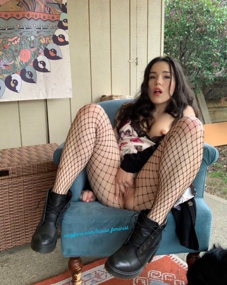 Housefeminist