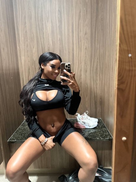 Nacktes geleaktes OnlyFans-Foto von Jasmine Hayes