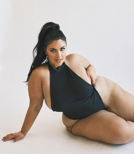 Alasti lekkinud OnlyFans-i pilt Brookebarrows
