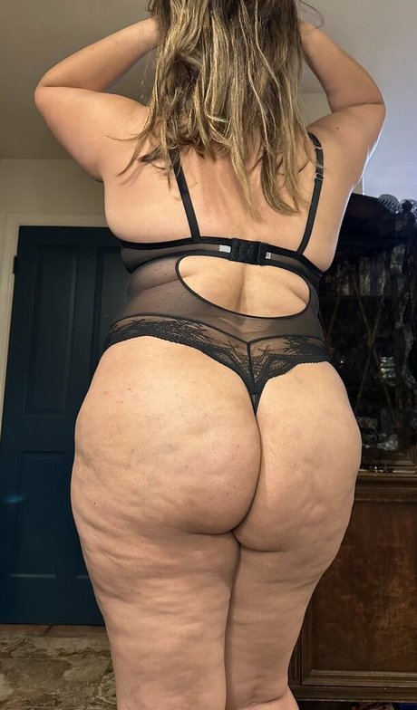 Bella Trixxx