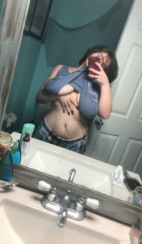 Foto nua vazada do OnlyFans de Lilsuccubi