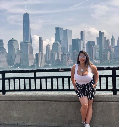 Nahá fotka uniklých OnlyFans od Sapir Sol