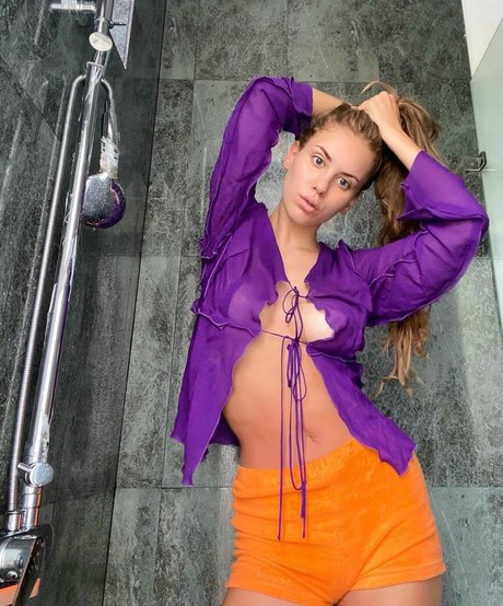 Foto di nudo di fuga di OnlyFans di Karlakubicaa