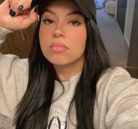 Photo nue de fuite OnlyFans de Larissa Cambusano