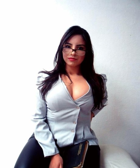 Nøgent lækket OnlyFans-billede af Herlinda Angel