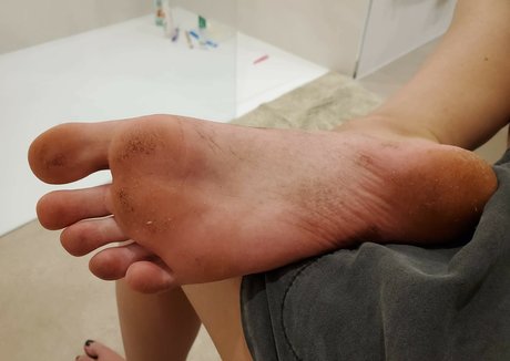 Alicefrenchfeet