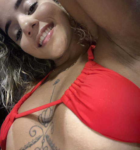 Alaston vuotanut OnlyFans-kuva Carolina Missbella