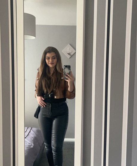 Molly Georgia Leach