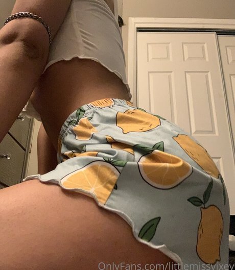 Nacktes geleaktes OnlyFans-Foto von Littlemissvixey