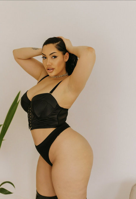 Nacktes geleaktes OnlyFans-Foto von Parisxhk