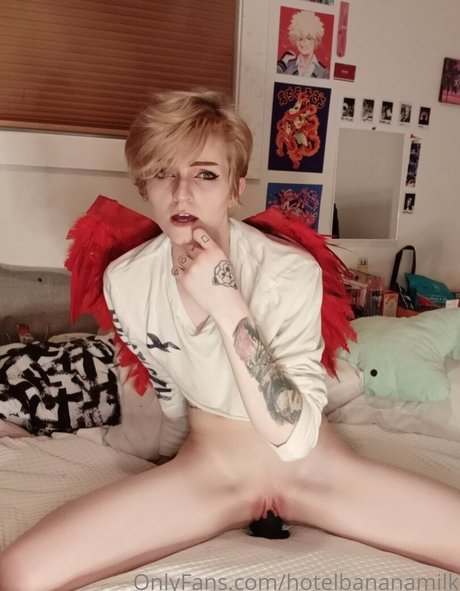 Alaston vuotanut OnlyFans-kuva Hotelbananamilk