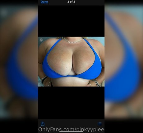Pinkyypieee OnlyFans泄露裸照
