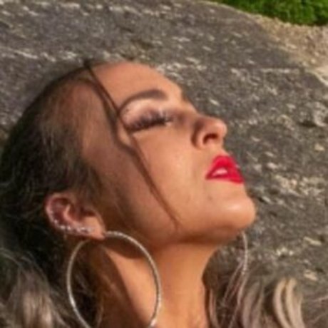 Nahá fotka uniklých OnlyFans od Megi Knuplez