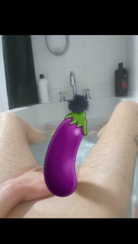 Naken läckt OnlyFans-bild av Yourboykris