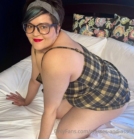 Glassesandasses
