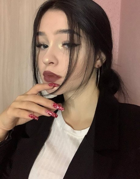 Nahá fotka uniklých OnlyFans od Shalapayyka
