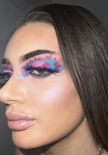 Alaston vuotanut OnlyFans-kuva Krystaleeliz