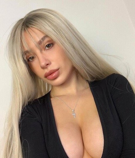 Nacktes geleaktes OnlyFans-Foto von Lana Grey